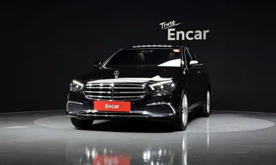 Mercedes-Benz E-Class 2021, 64848 км, за 25612.68 USD