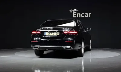 Mercedes-Benz E-Class 2021, 64848 км, за 25612.68 USD