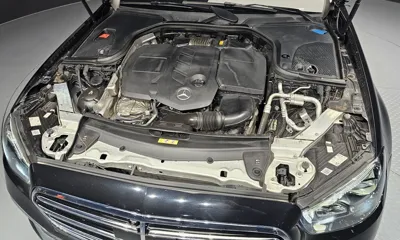 Mercedes-Benz E-Class 2021, 64848 км, за 25612.68 USD - фото 6