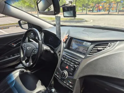 Hyundai Grandeur 2015, 196837 км, за 3908.8 USD - фото 9