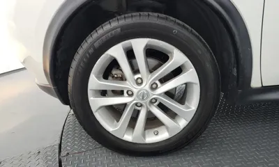 Nissan Juke 2015, 94347 км, за 4225.44 USD