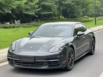 Porsche Panamera · 2019 год