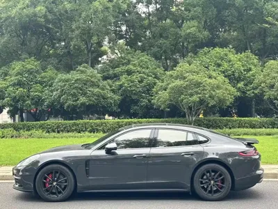 Porsche Panamera 2019, 90000 км, за 61753.59 USD