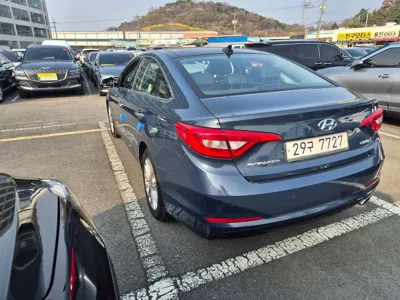 Hyundai Sonata 2015, 99256 км, за 6180.07 USD - фото 19