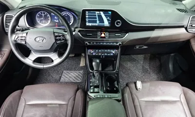 Hyundai Grandeur 2017, 92427 км, за 10083.28 USD - фото 7