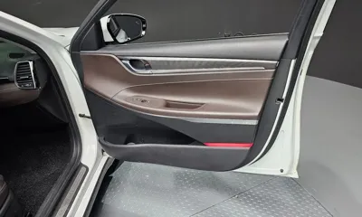 Hyundai Grandeur 2017, 92427 км, за 10083.28 USD - фото 25