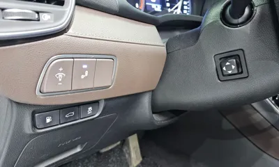 Hyundai Grandeur 2017, 92427 км, за 10083.28 USD - фото 29
