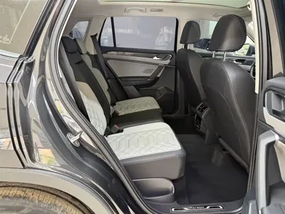 Volkswagen Tayron 2023, 13000 км, за 30322.95 USD - фото 22
