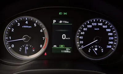 Hyundai Grandeur 2017, 111505 км, за 8210.72 USD - фото 8