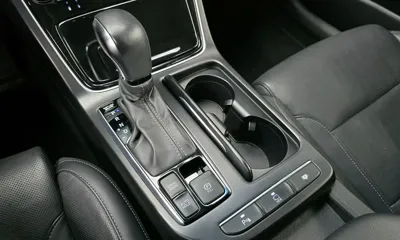 Hyundai Grandeur 2017, 111505 км, за 8210.72 USD - фото 9