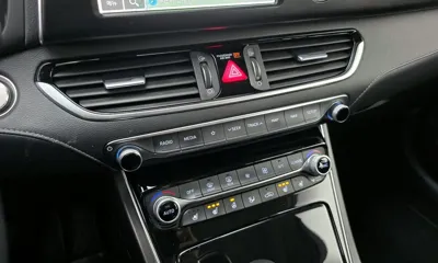 Hyundai Grandeur 2017, 111505 км, за 8210.72 USD - фото 18