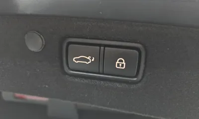 Hyundai Grandeur 2017, 111505 км, за 8210.72 USD - фото 20