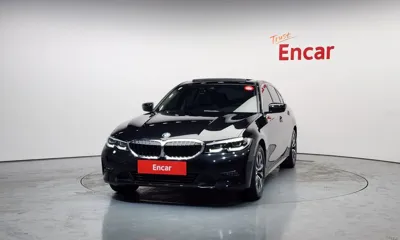 BMW 3-Series 2022, 46913 км, за 20812.68 USD