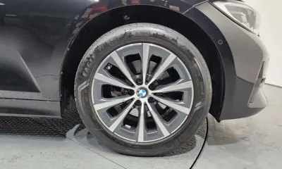 BMW 3-Series 2022, 46913 км, за 20812.68 USD