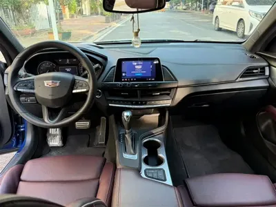 Cadillac CT4 2021, 26000 км, за 13507.68 USD