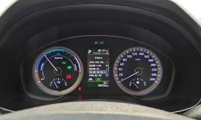 Hyundai Grandeur 2018, 189932 км, за 7100.98 USD - фото 8