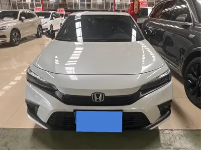 Honda Civic 2023, 24000 км, за 12471.75 USD