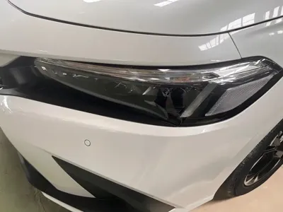 Honda Civic 2023, 24000 км, за 12471.75 USD