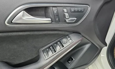 Mercedes-Benz CLA-Class 2018, 45566 км, за 10505.45 USD - фото 14