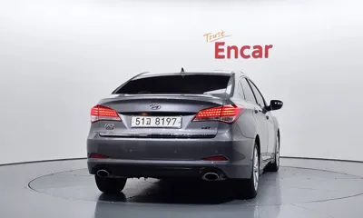 Hyundai i40 2014, 133128 км, за 3246.16 USD