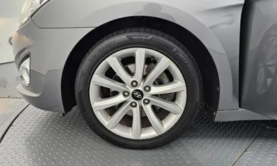 Hyundai i40 2014, 133128 км, за 3246.16 USD