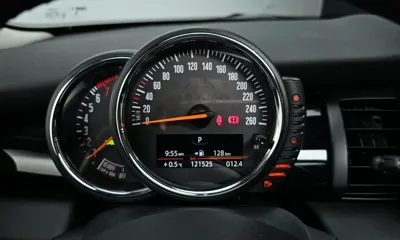 MINI Cooper 2016, 121525 км, за 4932.91 USD - фото 8