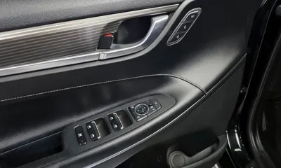 Hyundai Grandeur 2017, 112427 км, за 8533.54 USD - фото 14