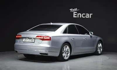 Audi A8 2015, 144561 км, за 9904.19 USD