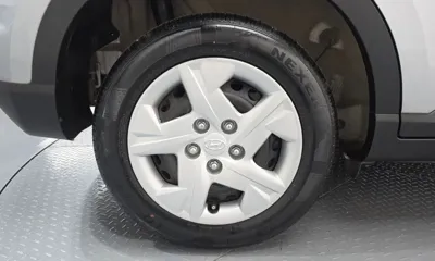 Hyundai Venue 2022, 27896 км, за 10358.31 USD
