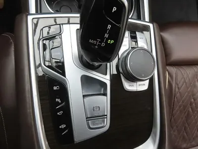 BMW 7-Series 2021, 131787 км, за 38147.86 USD - фото 13
