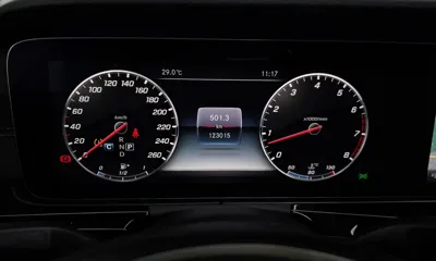 Mercedes-Benz E-Class 2018, 123015 км, за 14951.56 USD - фото 8