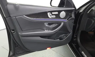 Mercedes-Benz E-Class 2018, 123015 км, за 14951.56 USD - фото 24