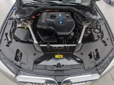 BMW 5 Series New Energy 2018, 61000 км, за 16054.43 USD - фото 6