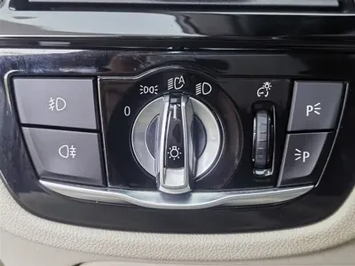 BMW 5 Series New Energy 2018, 61000 км, за 16054.43 USD - фото 21