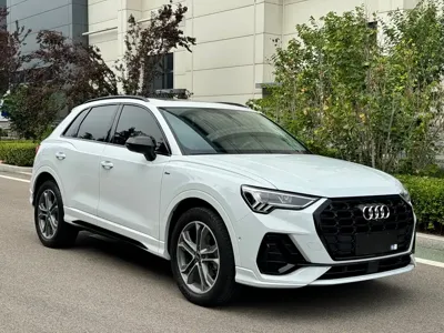 Audi Q3 2023, 16000 км, за 28516.22 USD