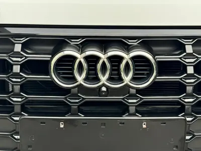 Audi Q3 2023, 16000 км, за 28516.22 USD - фото 14