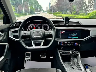Audi Q3 2023, 16000 км, за 28516.22 USD - фото 16