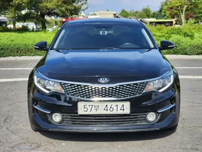 Kia K5 · 2016 год