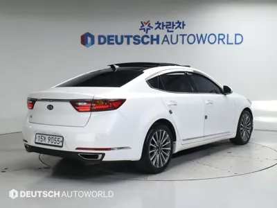 Kia K7 2018, 123476 км, за 8945.02 USD