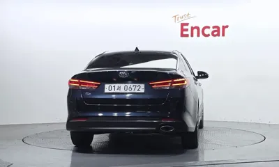 Kia K5 2016, 68379 км, за 6367.34 USD