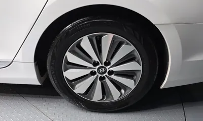 Hyundai Grandeur 2016, 162606 км, за 5342.02 USD