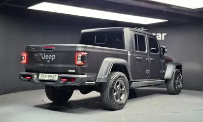 Jeep Gladiator 2021, 76534 км, за 23916 USD