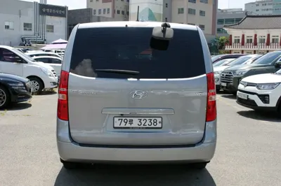 Hyundai Starex 2017, 58241 км, за 9124.33 USD