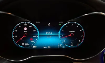 Mercedes-Benz C-Class 2021, 66485 км, за 21737.69 USD - фото 8
