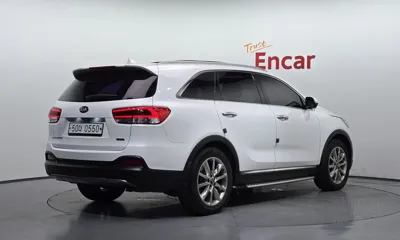 Kia Sorento 2016, 101850 км, за 9446.26 USD