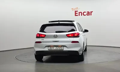Hyundai i30 2018, 56443 км, за 8332.25 USD