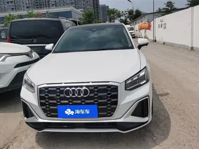 Audi Q2L 2024, 9600 км, за 15449.97 USD