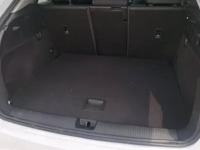 Audi Q2L 2024, 9600 км, за 15449.97 USD