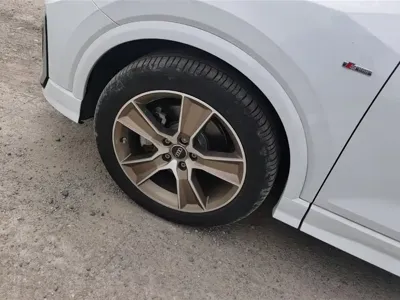 Audi Q2L 2024, 9600 км, за 15449.97 USD - фото 6
