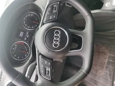 Audi Q2L 2024, 9600 км, за 15449.97 USD - фото 15